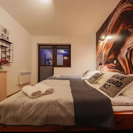 Banialuka アパート ビャウカ